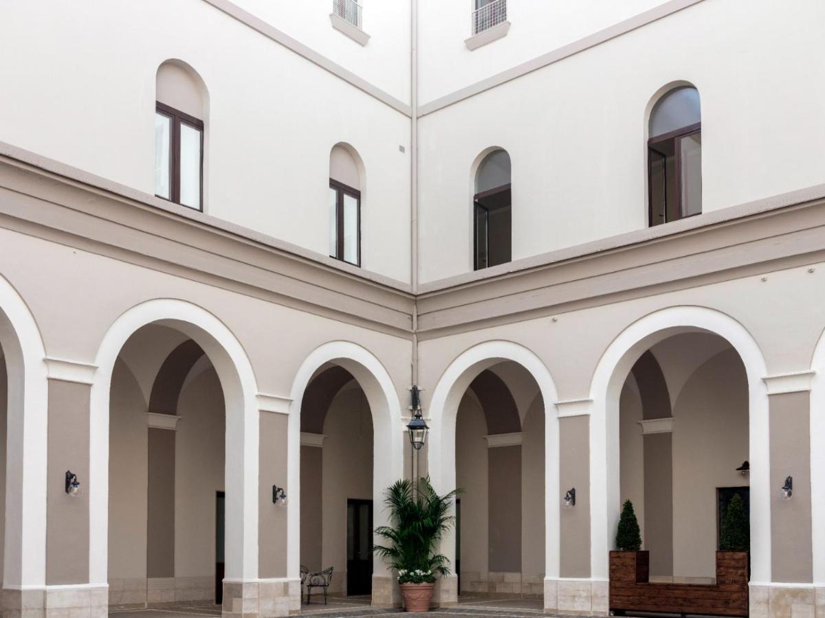 Chiostro San Francesco - Casa Di Ospitalita Religiosa Bed & Breakfast Naples Exterior photo